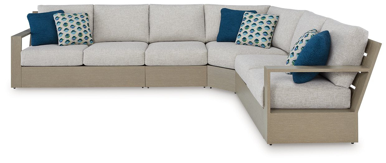 Kimpton Isle Outdoor Sectional