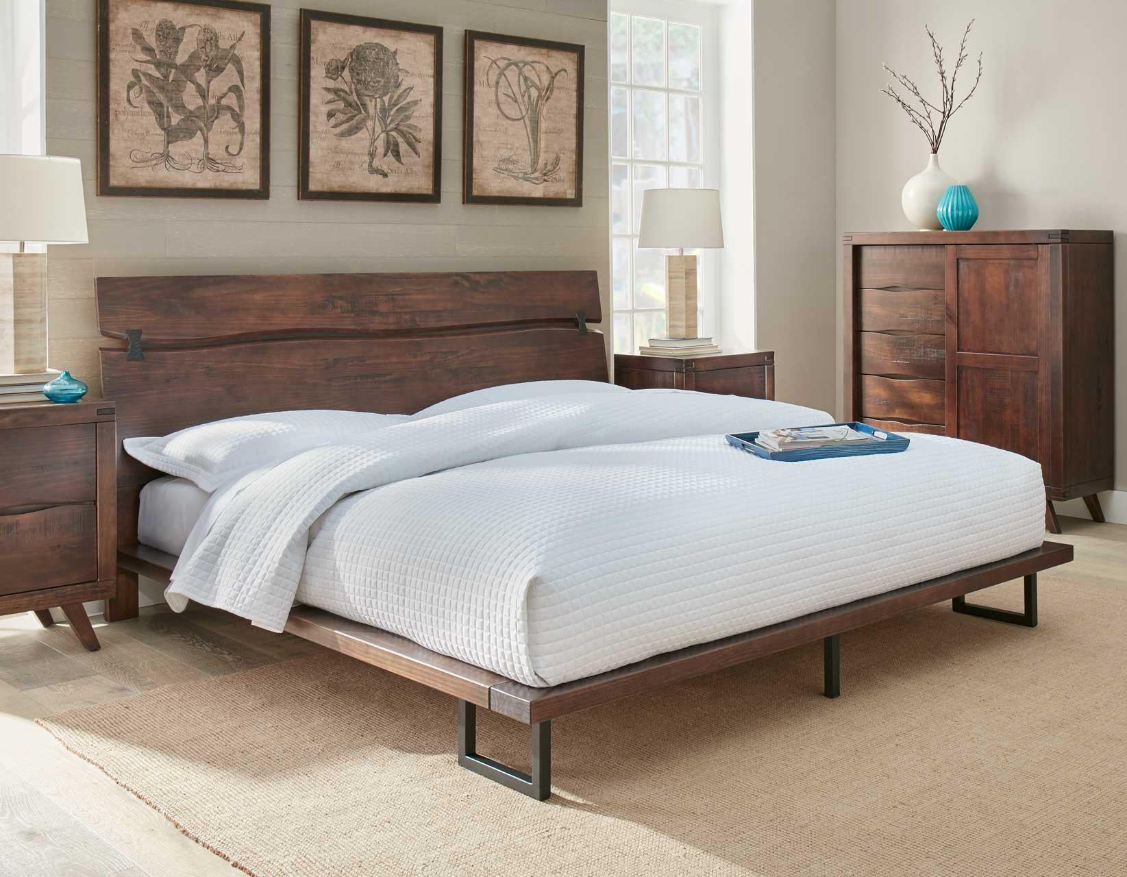 Steve Silver Pasco Queen Platform Bed in Cocoa